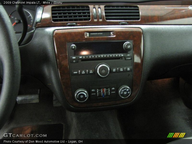 White / Ebony 2009 Chevrolet Impala LT