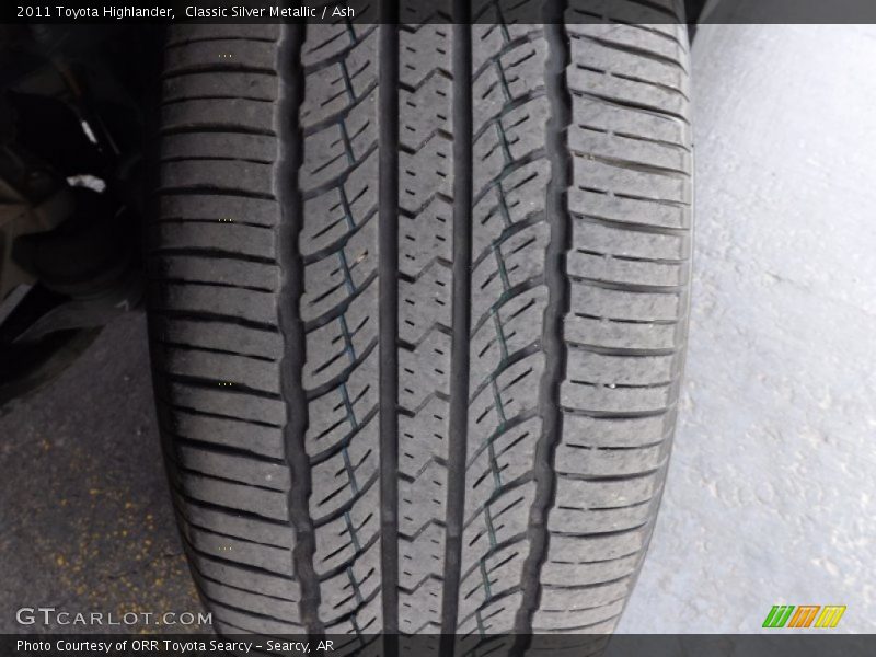 Classic Silver Metallic / Ash 2011 Toyota Highlander
