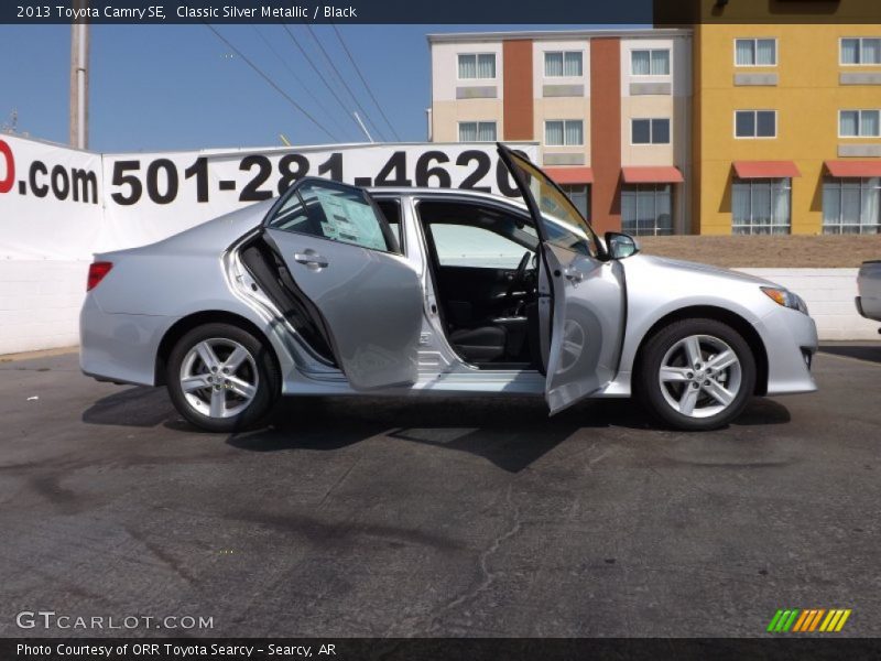 Classic Silver Metallic / Black 2013 Toyota Camry SE