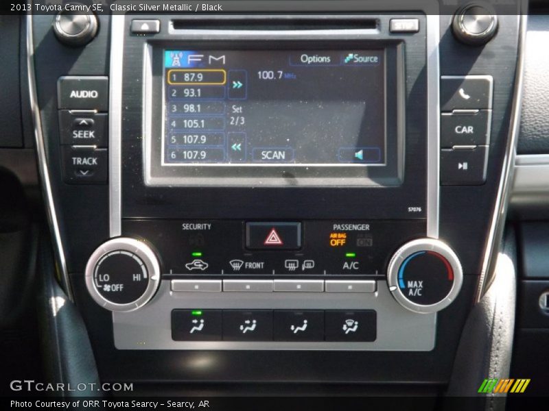 Classic Silver Metallic / Black 2013 Toyota Camry SE