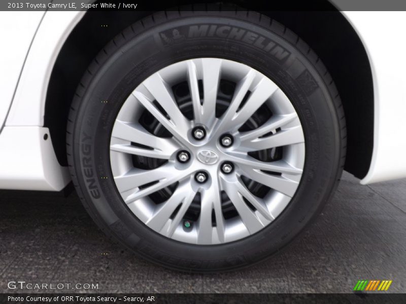 Super White / Ivory 2013 Toyota Camry LE