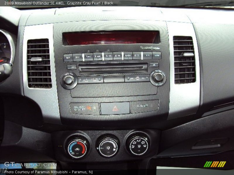 Graphite Gray Pearl / Black 2009 Mitsubishi Outlander SE 4WD