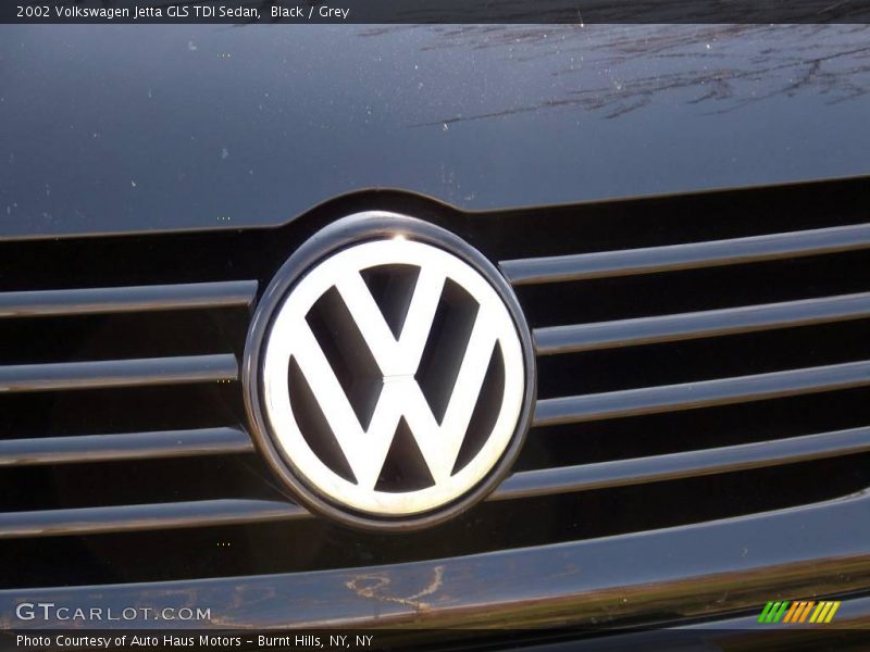 Black / Grey 2002 Volkswagen Jetta GLS TDI Sedan