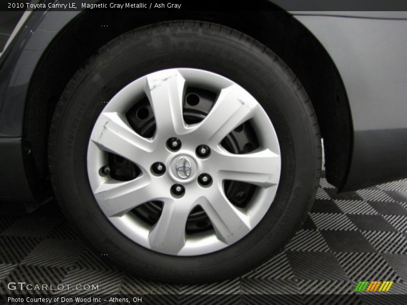 Magnetic Gray Metallic / Ash Gray 2010 Toyota Camry LE