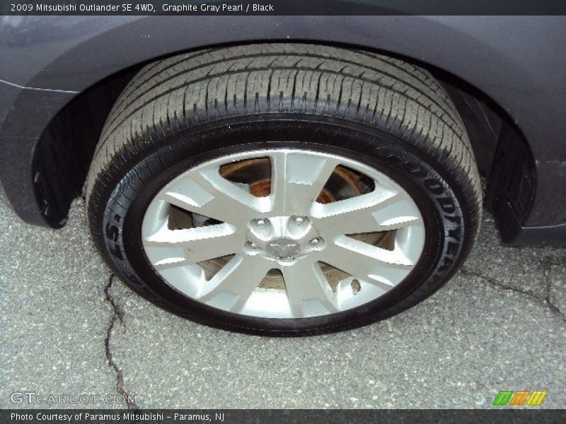 Graphite Gray Pearl / Black 2009 Mitsubishi Outlander SE 4WD