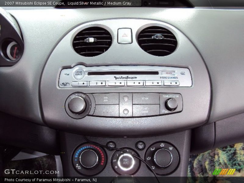 Controls of 2007 Eclipse SE Coupe