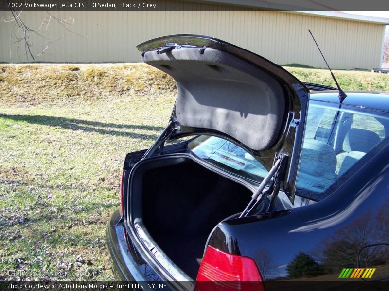 Black / Grey 2002 Volkswagen Jetta GLS TDI Sedan