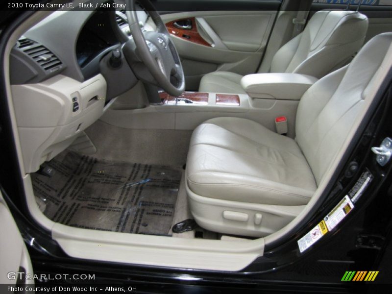 Black / Ash Gray 2010 Toyota Camry LE