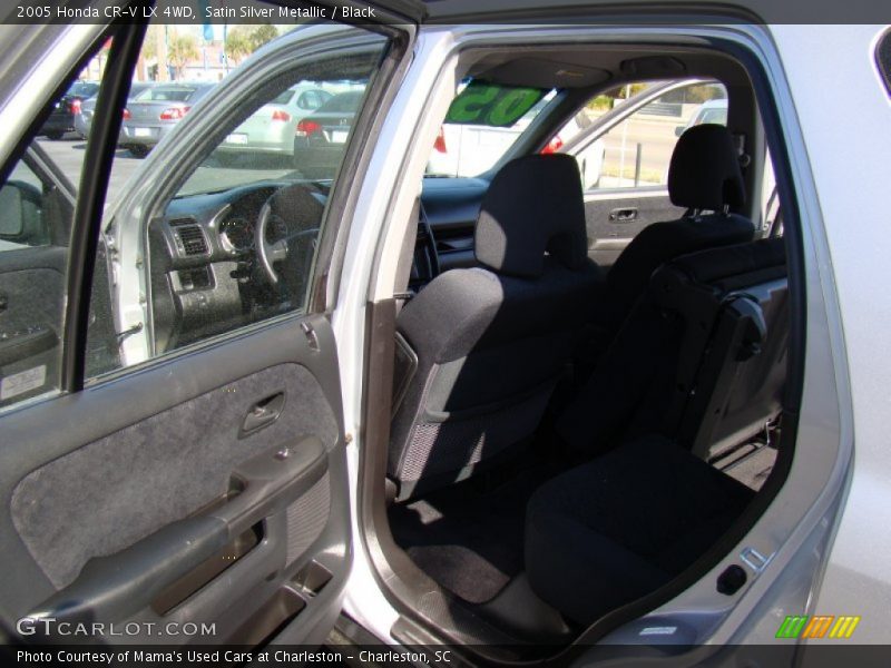 Satin Silver Metallic / Black 2005 Honda CR-V LX 4WD