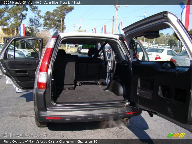 Satin Silver Metallic / Black 2005 Honda CR-V LX 4WD