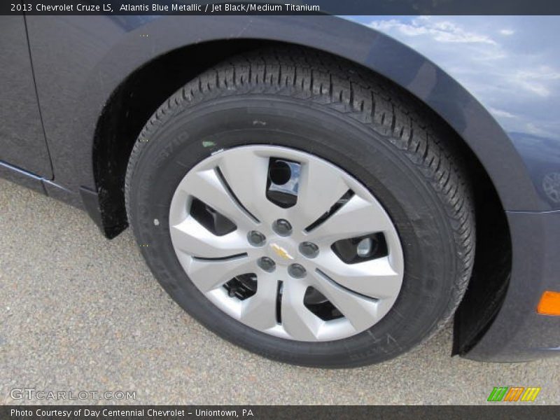 Atlantis Blue Metallic / Jet Black/Medium Titanium 2013 Chevrolet Cruze LS
