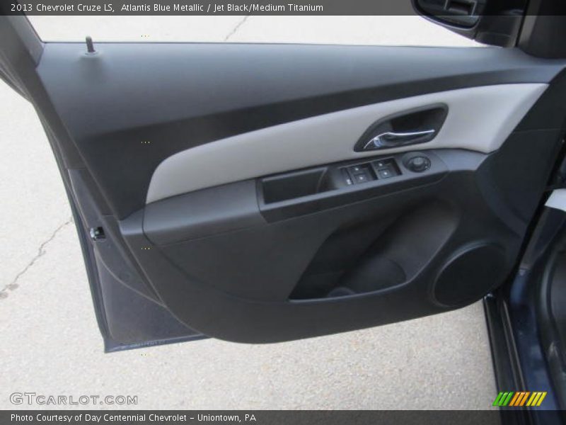 Atlantis Blue Metallic / Jet Black/Medium Titanium 2013 Chevrolet Cruze LS