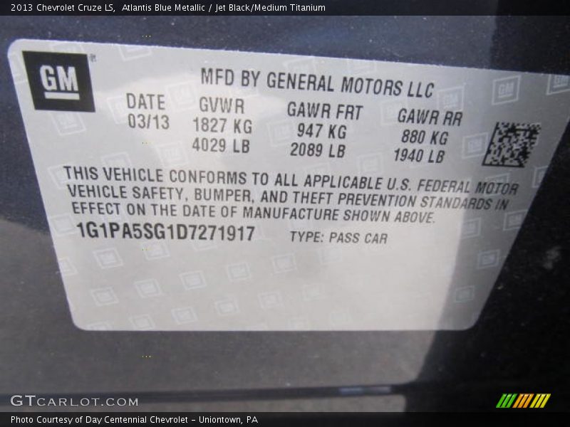 Atlantis Blue Metallic / Jet Black/Medium Titanium 2013 Chevrolet Cruze LS