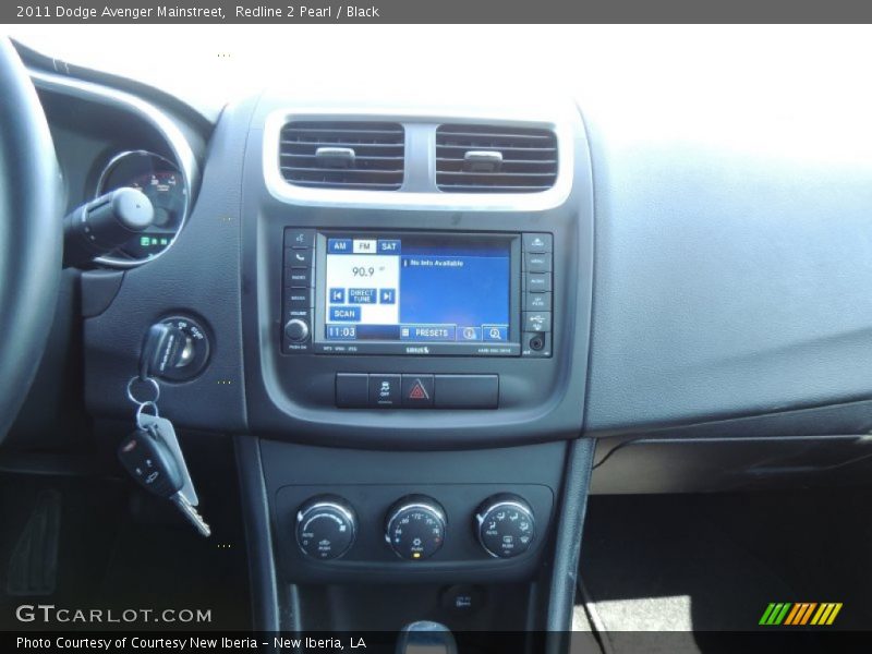 Redline 2 Pearl / Black 2011 Dodge Avenger Mainstreet