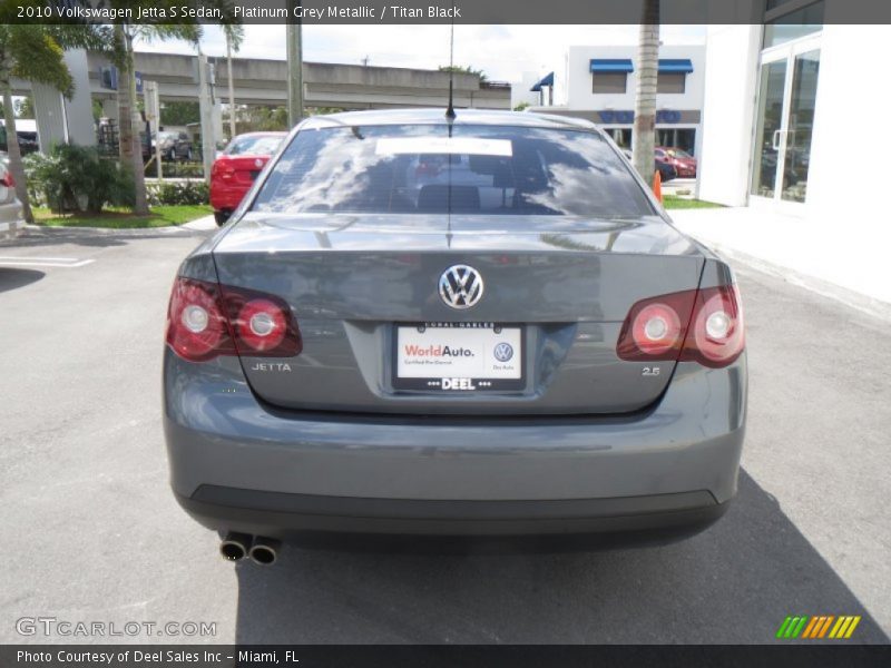 Platinum Grey Metallic / Titan Black 2010 Volkswagen Jetta S Sedan