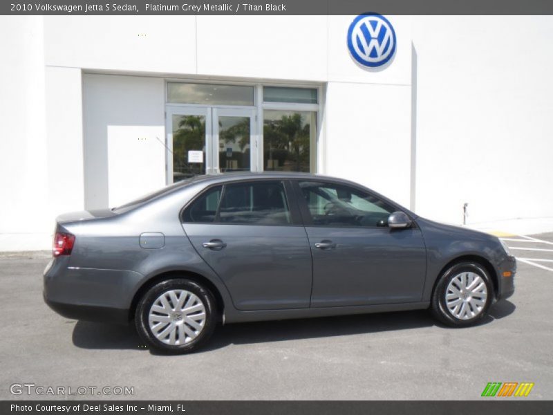Platinum Grey Metallic / Titan Black 2010 Volkswagen Jetta S Sedan