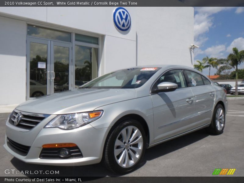 White Gold Metallic / Cornsilk Beige Two Tone 2010 Volkswagen CC Sport