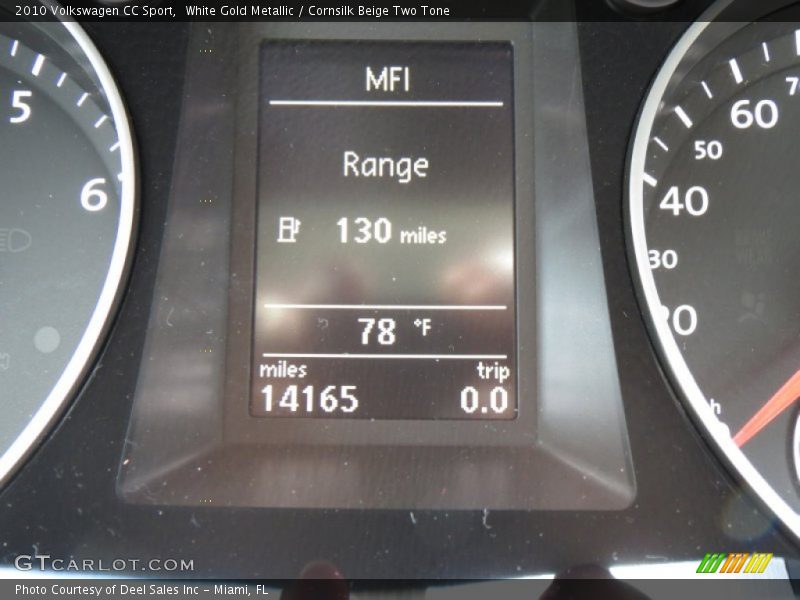 White Gold Metallic / Cornsilk Beige Two Tone 2010 Volkswagen CC Sport