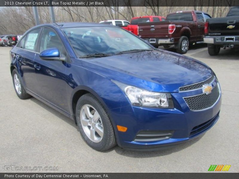 Front 3/4 View of 2013 Cruze LT