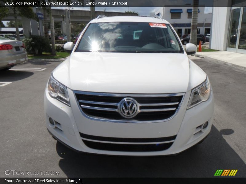 Candy White / Charcoal 2010 Volkswagen Tiguan Wolfsburg Edition