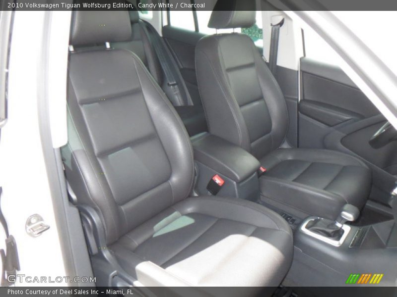 Candy White / Charcoal 2010 Volkswagen Tiguan Wolfsburg Edition