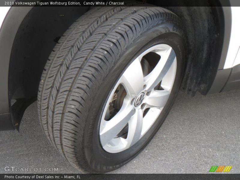 Candy White / Charcoal 2010 Volkswagen Tiguan Wolfsburg Edition