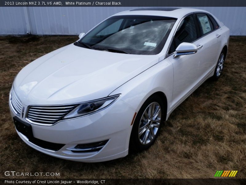 Front 3/4 View of 2013 MKZ 3.7L V6 AWD