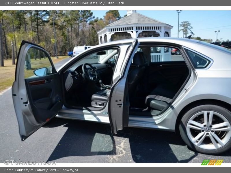 Tungsten Silver Metallic / Titan Black 2012 Volkswagen Passat TDI SEL