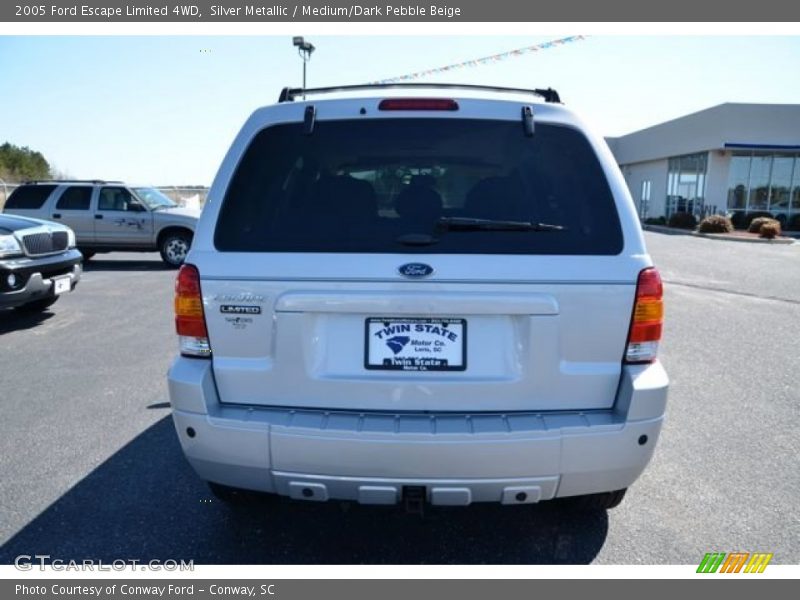 Silver Metallic / Medium/Dark Pebble Beige 2005 Ford Escape Limited 4WD