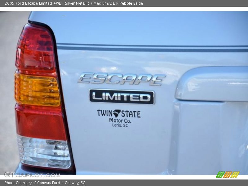 Silver Metallic / Medium/Dark Pebble Beige 2005 Ford Escape Limited 4WD