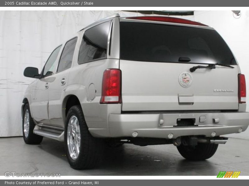 Quicksilver / Shale 2005 Cadillac Escalade AWD