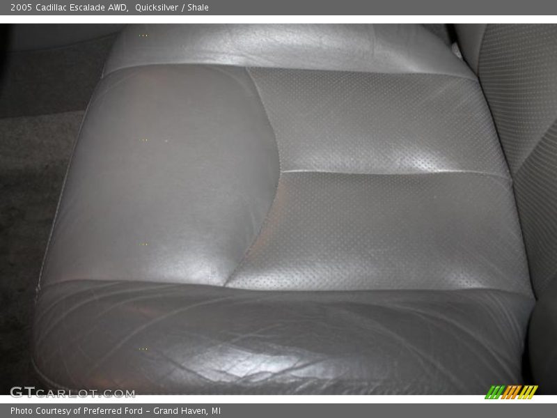 Quicksilver / Shale 2005 Cadillac Escalade AWD