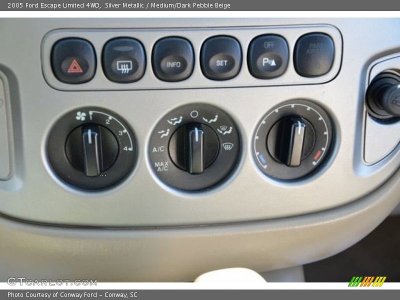 Silver Metallic / Medium/Dark Pebble Beige 2005 Ford Escape Limited 4WD