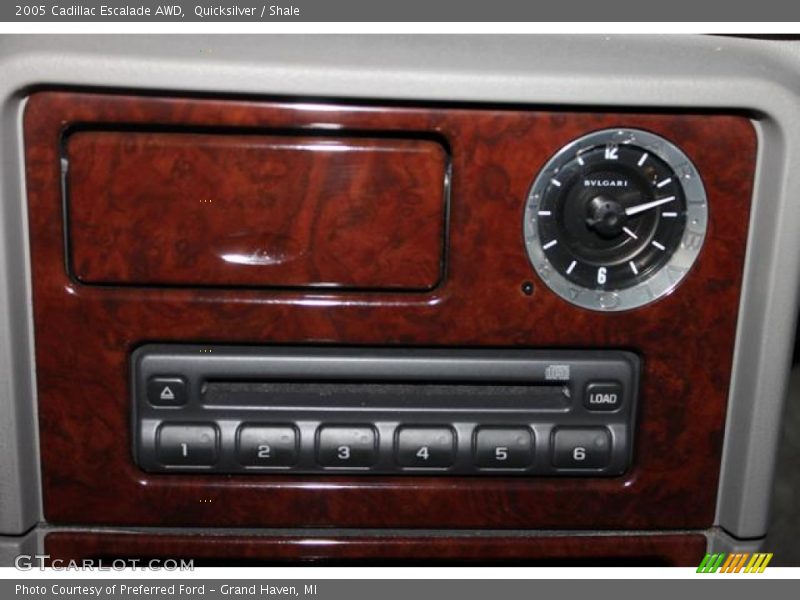 Quicksilver / Shale 2005 Cadillac Escalade AWD