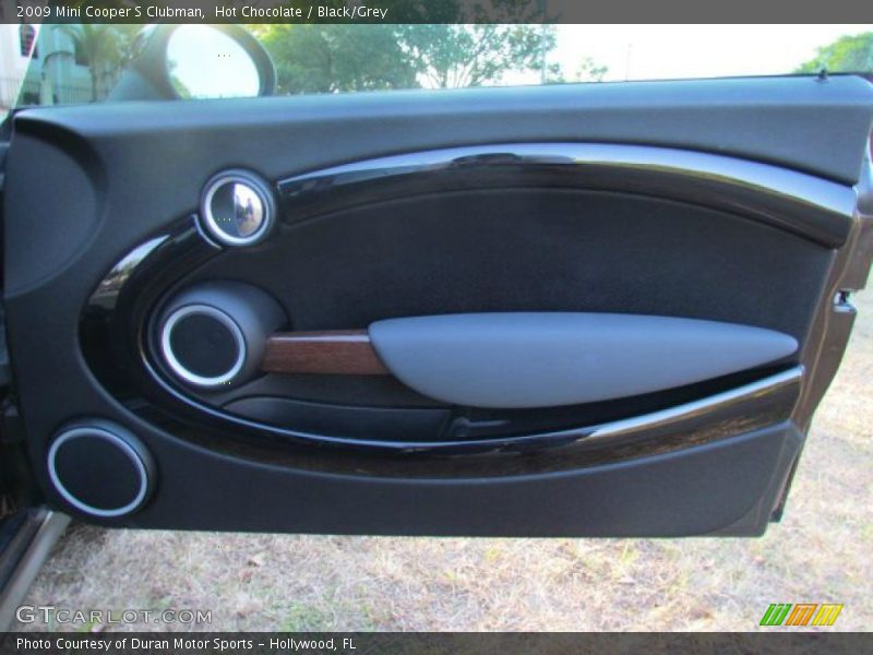 Door Panel of 2009 Cooper S Clubman