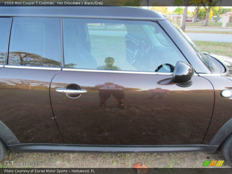 Hot Chocolate / Black/Grey 2009 Mini Cooper S Clubman