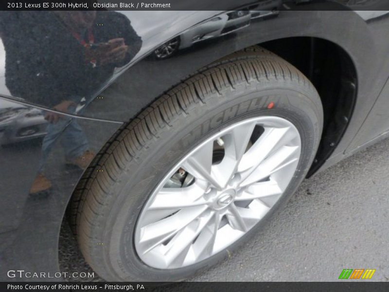 Obsidian Black / Parchment 2013 Lexus ES 300h Hybrid