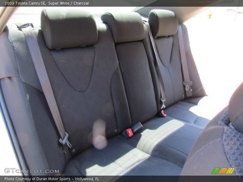 Super White / Charcoal 2009 Toyota Camry SE