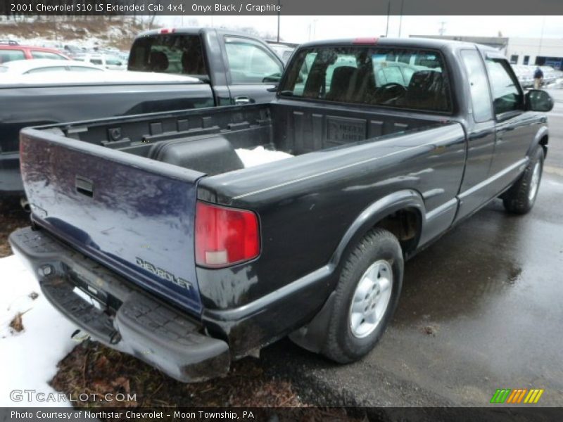 Onyx Black / Graphite 2001 Chevrolet S10 LS Extended Cab 4x4