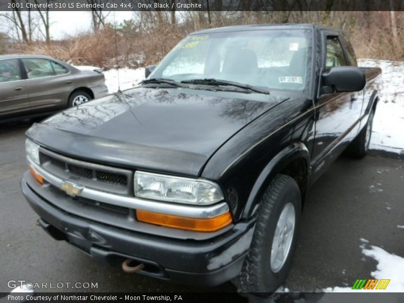 Onyx Black / Graphite 2001 Chevrolet S10 LS Extended Cab 4x4