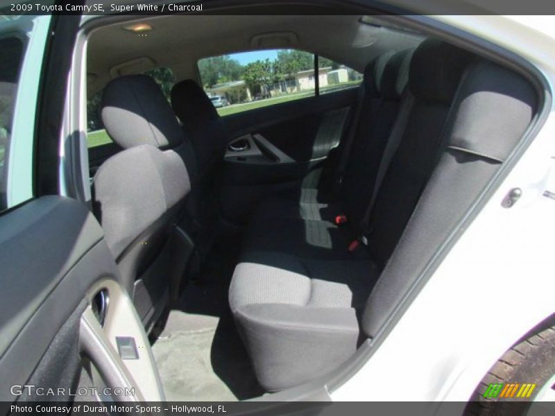 Super White / Charcoal 2009 Toyota Camry SE