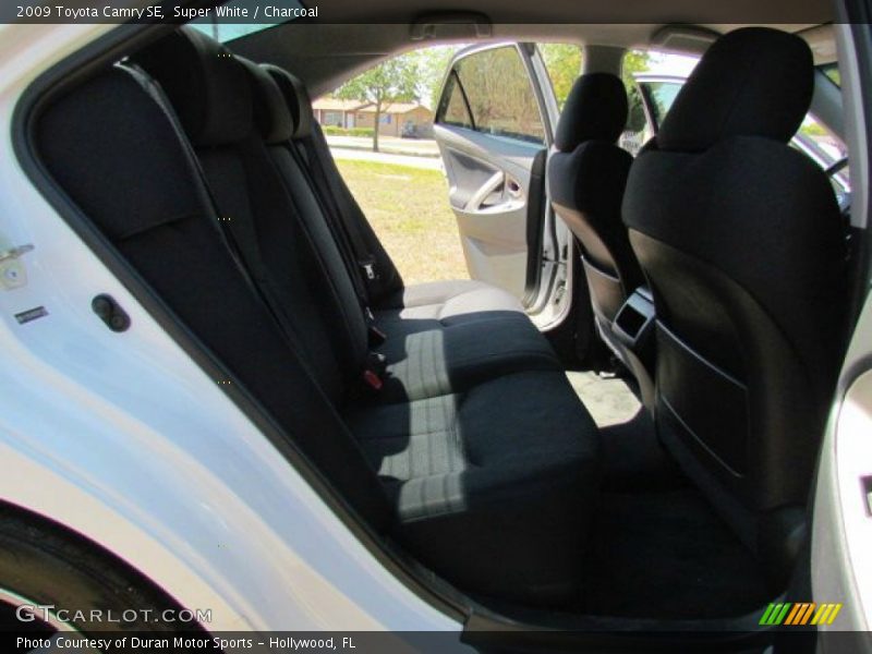 Super White / Charcoal 2009 Toyota Camry SE