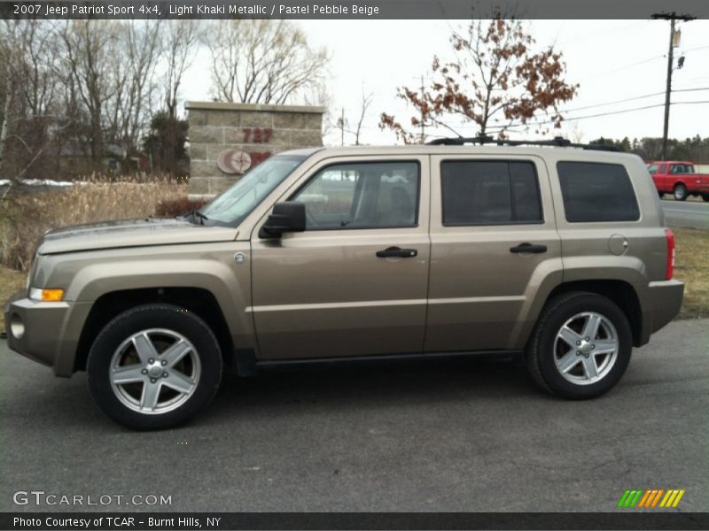 Light Khaki Metallic / Pastel Pebble Beige 2007 Jeep Patriot Sport 4x4