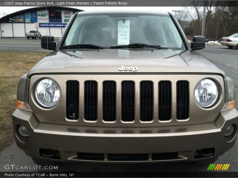 Light Khaki Metallic / Pastel Pebble Beige 2007 Jeep Patriot Sport 4x4