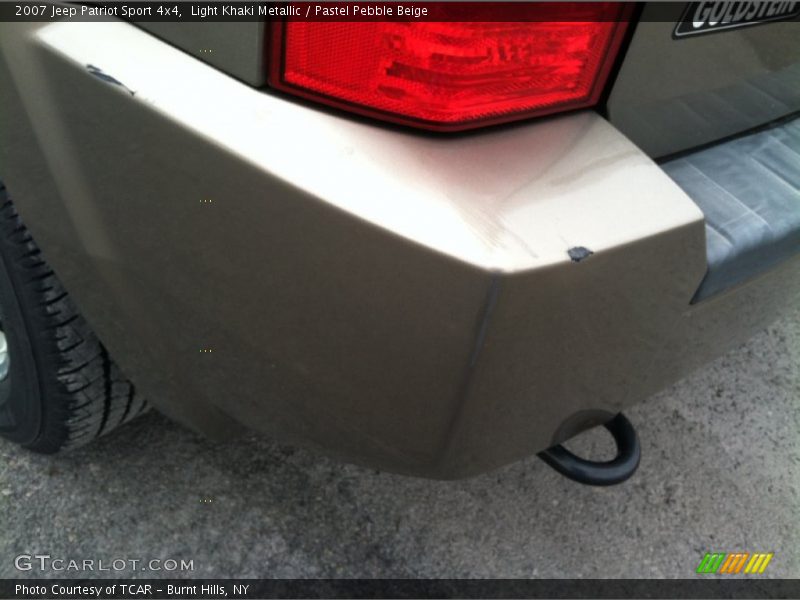Light Khaki Metallic / Pastel Pebble Beige 2007 Jeep Patriot Sport 4x4