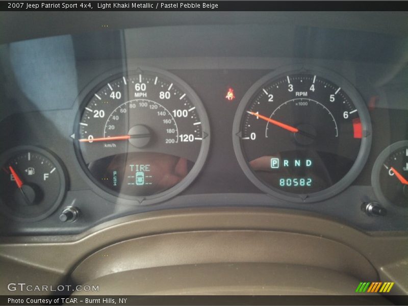 Light Khaki Metallic / Pastel Pebble Beige 2007 Jeep Patriot Sport 4x4