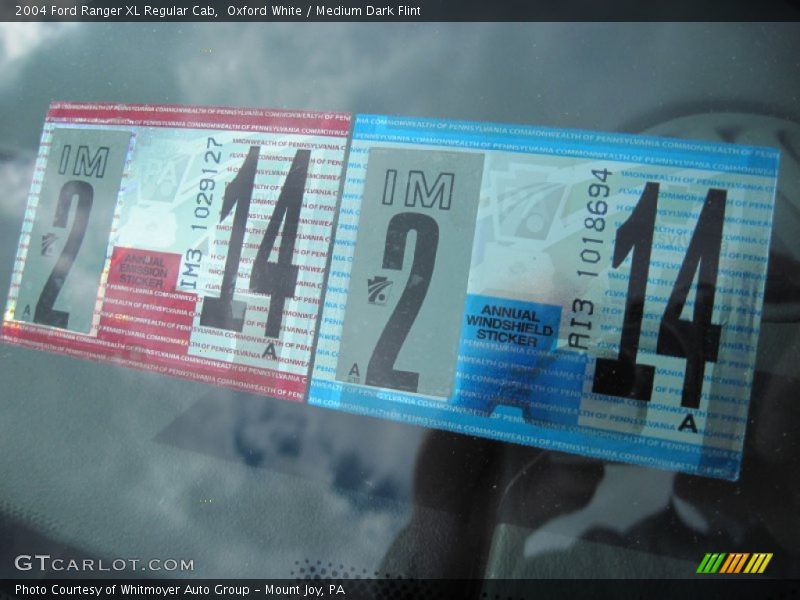 Oxford White / Medium Dark Flint 2004 Ford Ranger XL Regular Cab