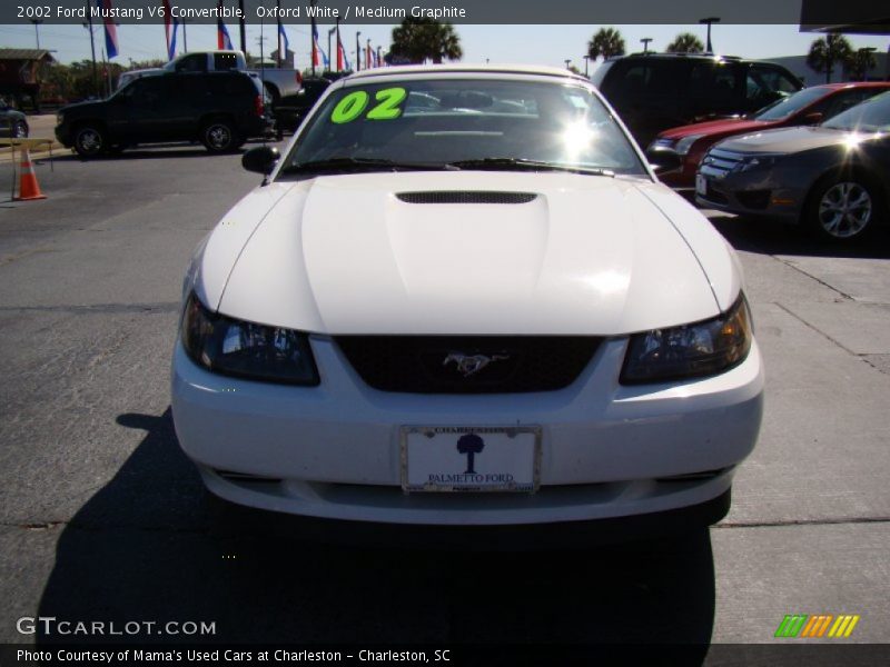 Oxford White / Medium Graphite 2002 Ford Mustang V6 Convertible