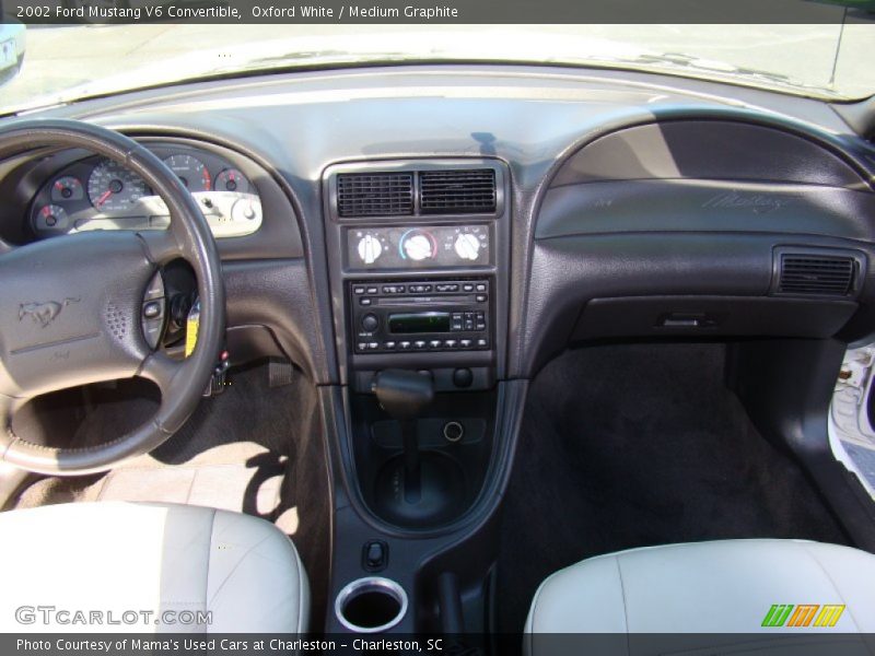 Oxford White / Medium Graphite 2002 Ford Mustang V6 Convertible