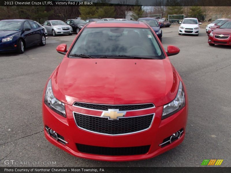 Victory Red / Jet Black 2013 Chevrolet Cruze LT/RS